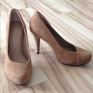 Size 6 Camel Tan color Isola Suede Platform heels